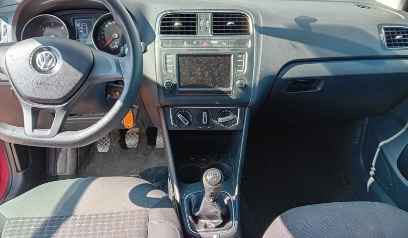 
Volkswagen Polo full									