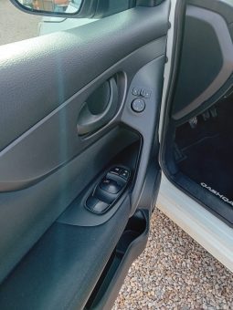 
nissan qashqai 4×4 full									