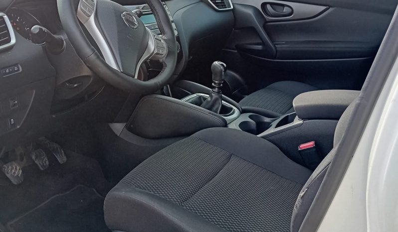 
nissan qashqai 4×4 full									