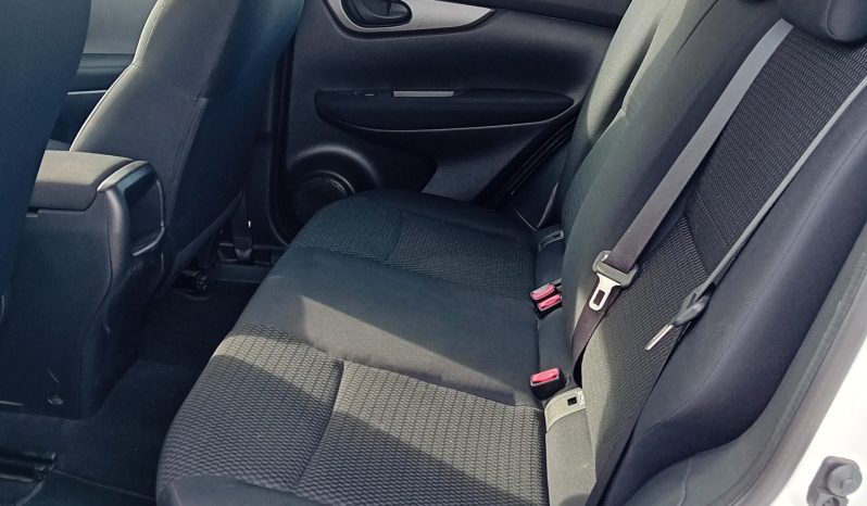 
nissan qashqai 4×4 full									