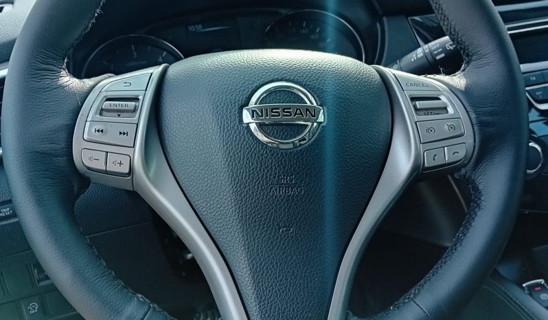 
nissan qashqai 4×4 full									