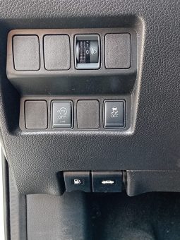 
nissan qashqai 4×4 full									