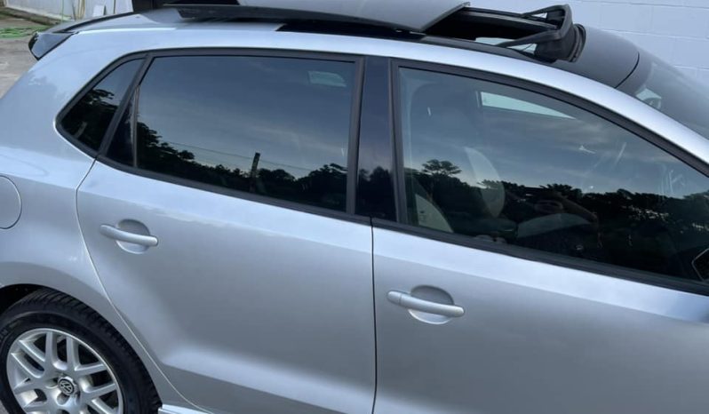 
Volkswagen golf serie R full									