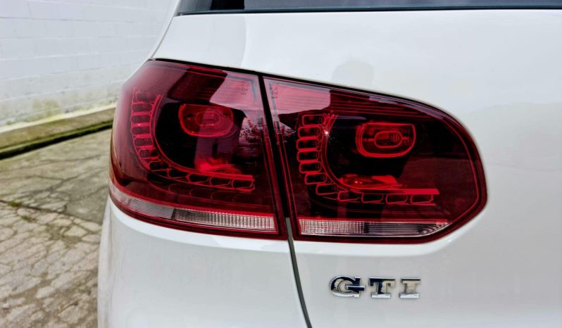 
Volkswagen Golf gti full									