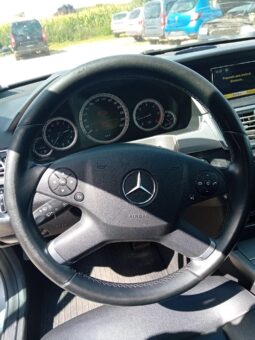 
MERCEDES E220 full									