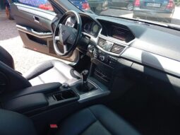 
MERCEDES E220 full									