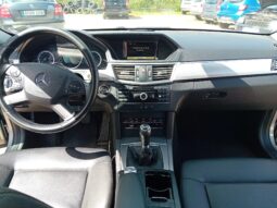 
MERCEDES E220 full									
