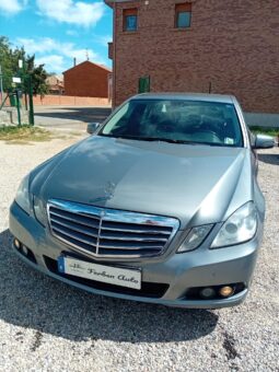 
MERCEDES E220 full									