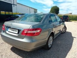 
MERCEDES E220 full									