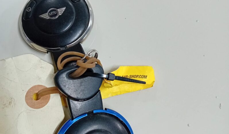 
MINIE COOPER CABRIO full									