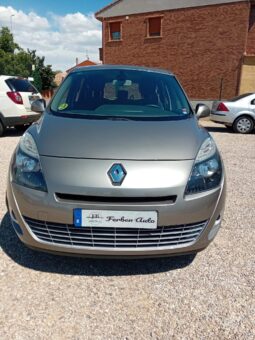 
RENAULT SCENIC full									