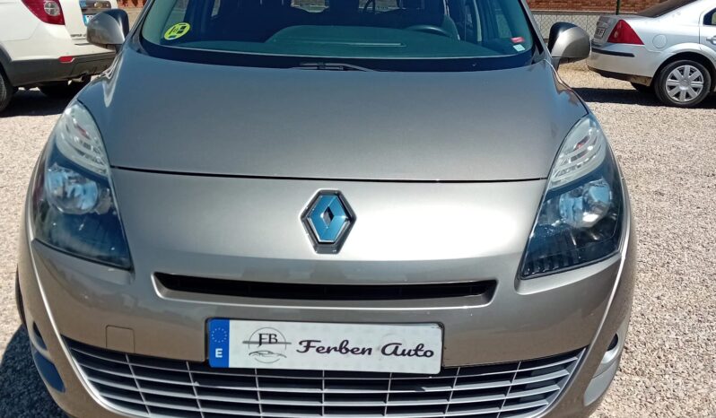 
RENAULT SCENIC full									