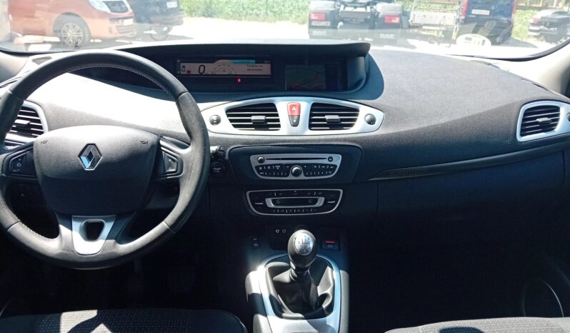 
RENAULT SCENIC full									