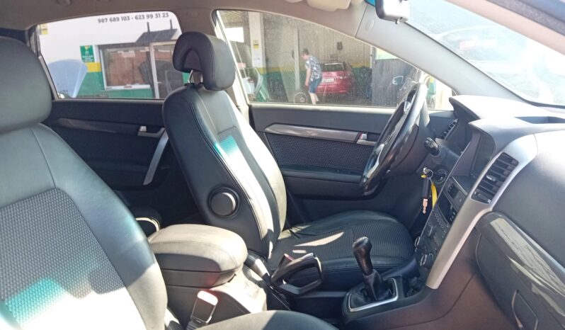 
CHEVROLET CAPTIVA 2.0VCDI LS7 full									