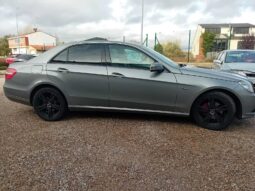 
MERCEDES E220 full									