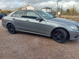 
MERCEDES E220 full									
